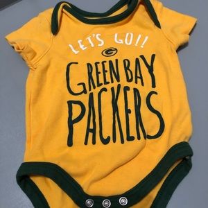 NFL Green Bay Packers short sleeve onesie - size 0-3 months EUC